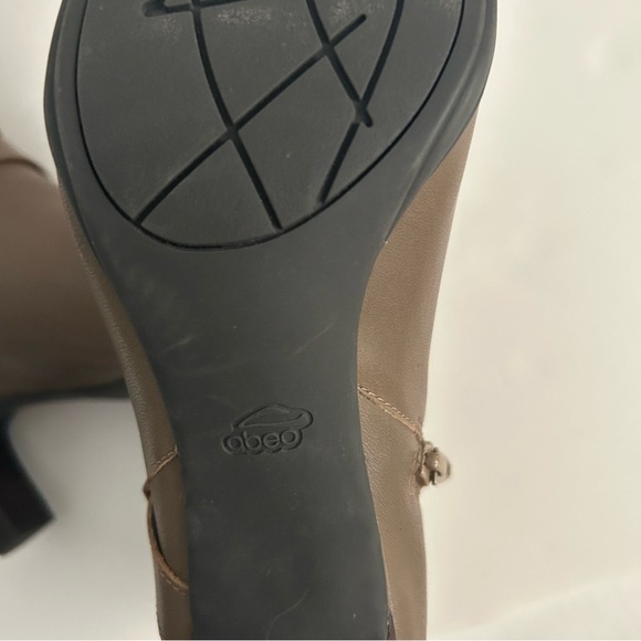 Abeo Valerie Leather Boots  | Size 8 - Picture 8 of 8